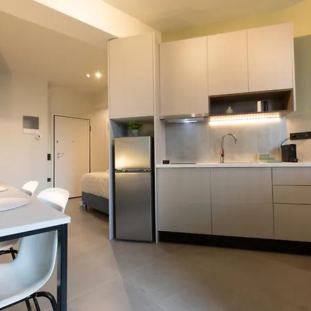 The Next Chapter, Nilie Hospitality Mgmt * Salonicco