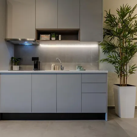 The Next Chapter, Nilie Hospitality Mgmt * Salonicco