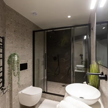 The Next Chapter, Nilie Hospitality Mgmt Appartamento