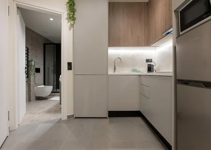 The Next Chapter, Nilie Hospitality Mgmt Appartement